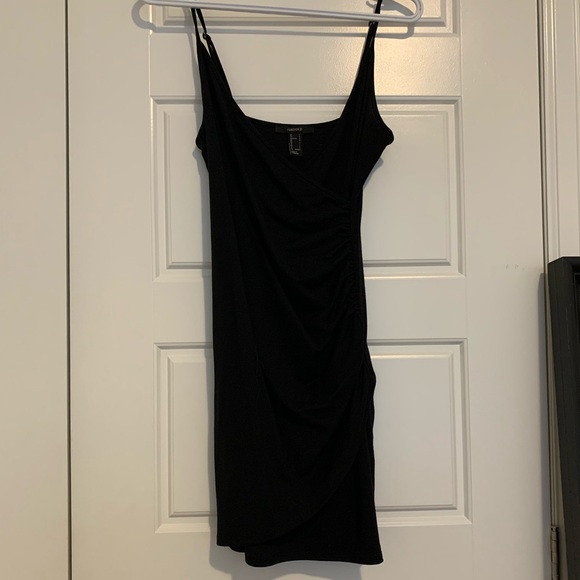 FOREVER 21 Rusche Black alittle Dress - Picture 1 of 7